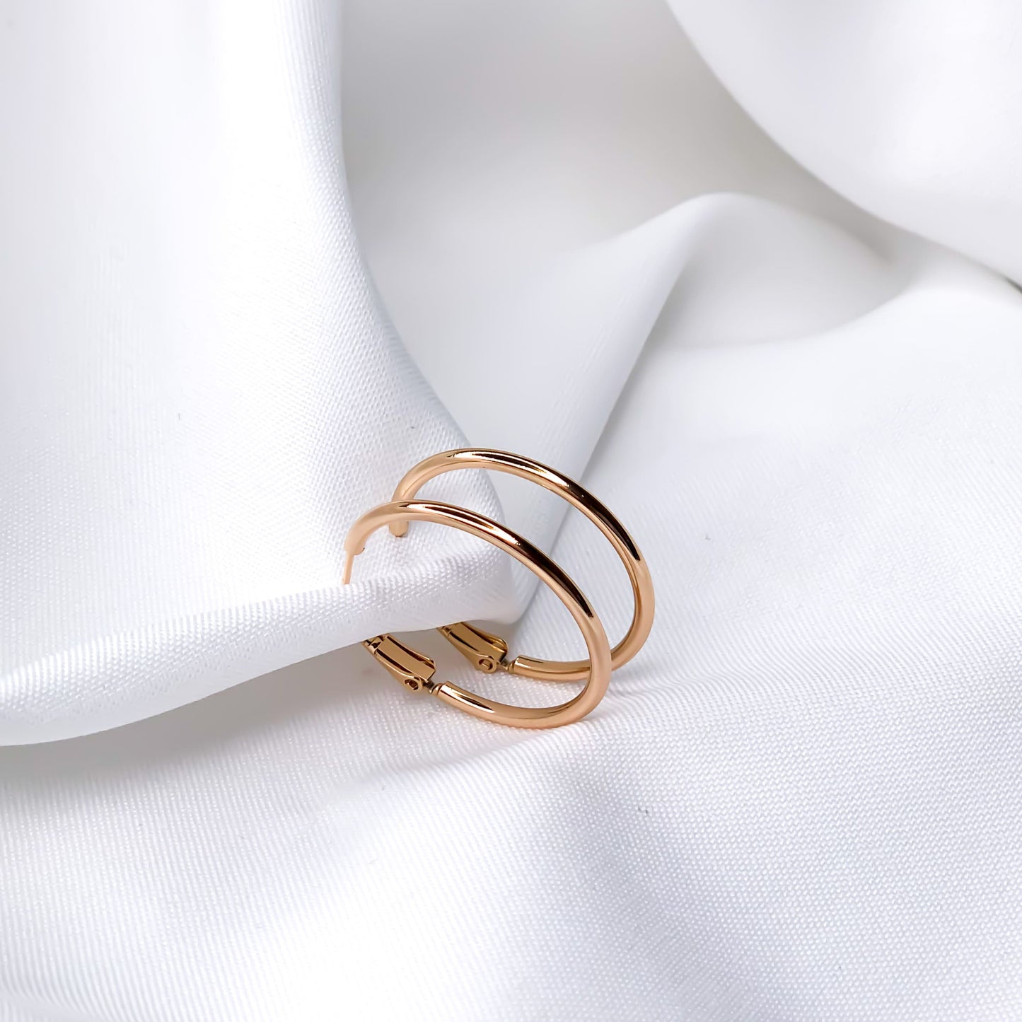 Hellen.V - Gold Thin Earrings | Thin Hoop Earring