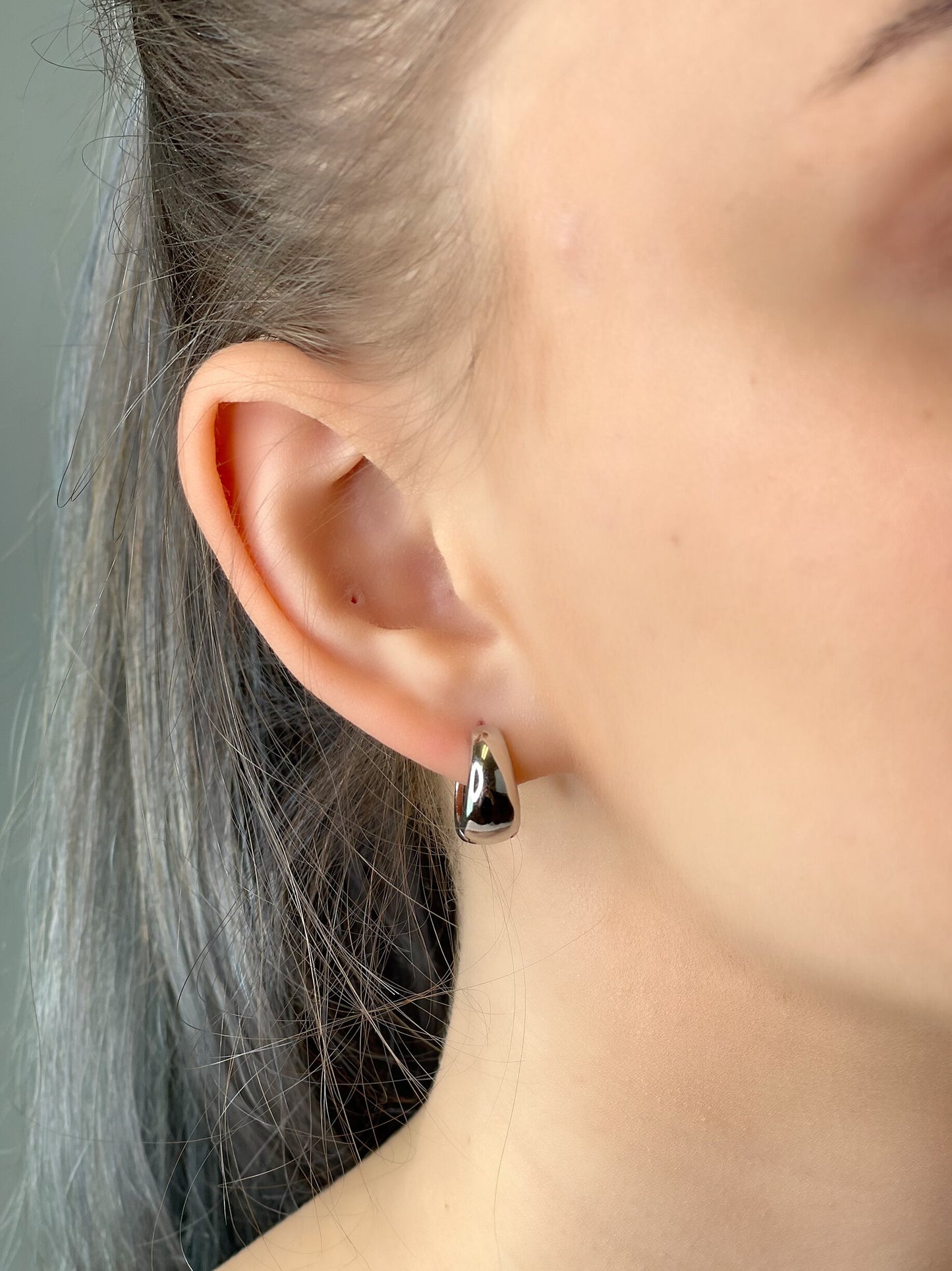 Hellen.V - Silver Hoops Earring | 15 mm Earring | Small Hoop