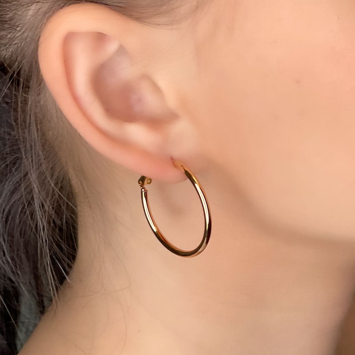 Hellen.V - Gold Thin Hoop Earrings