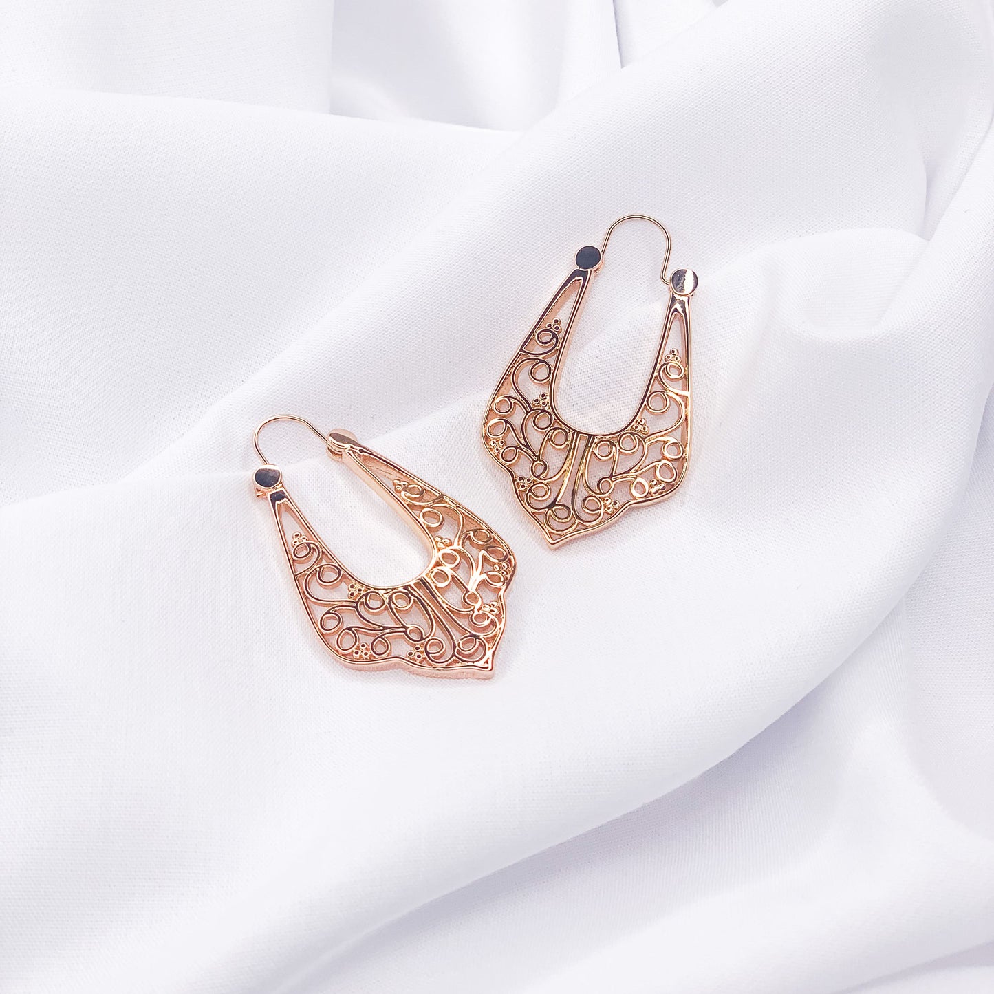 Gold dangle earrings