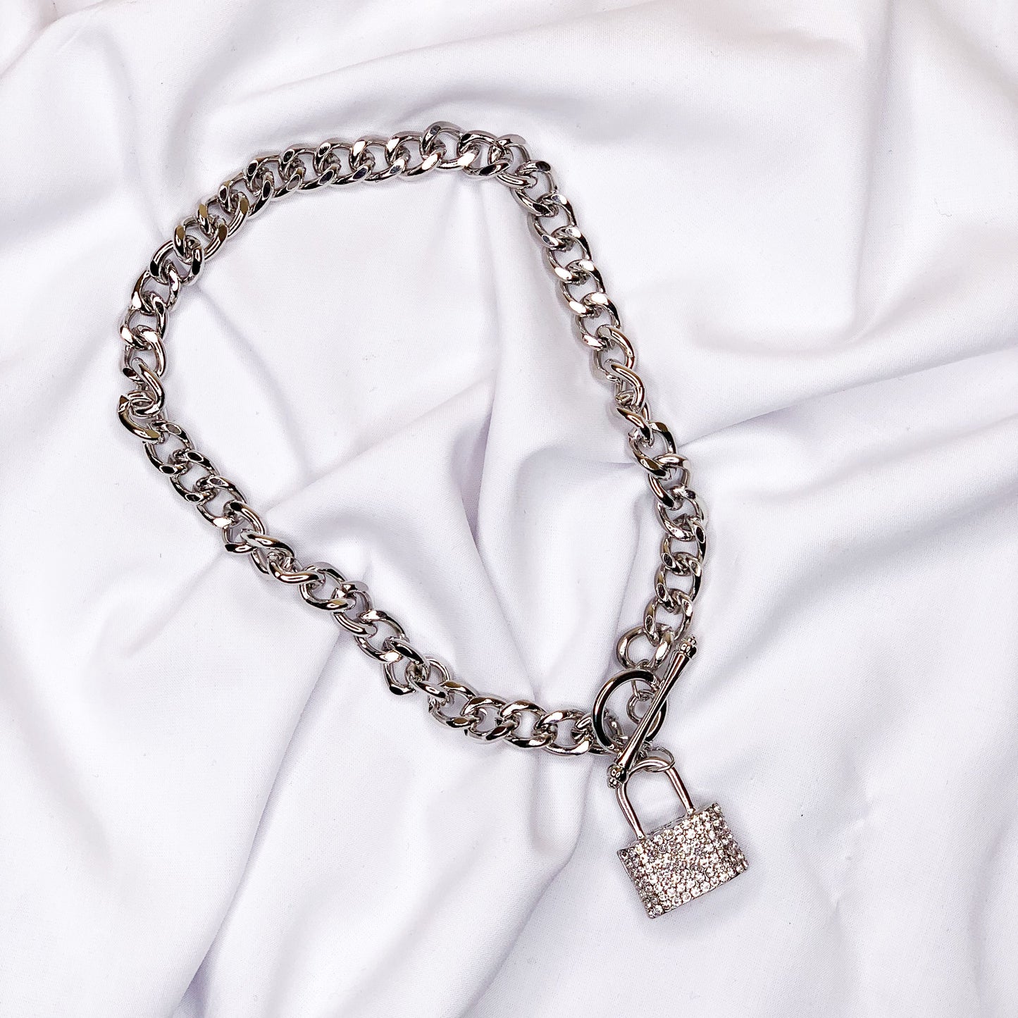 Hellen.V - Rhinestone Chain Necklace | Pendant