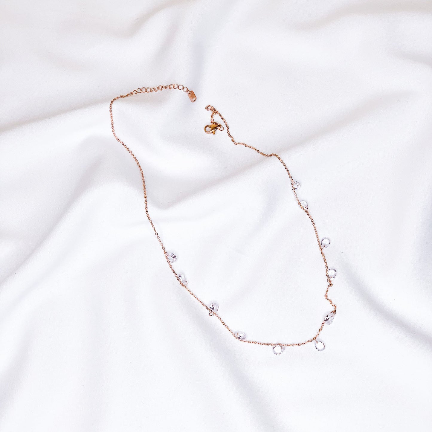Rose gold chain necklace