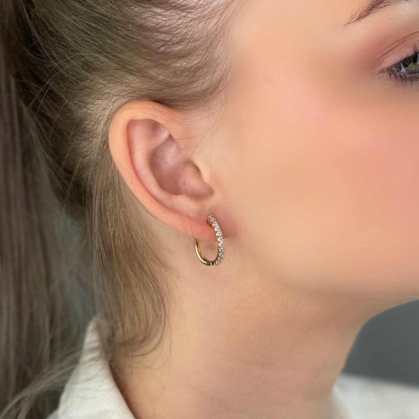 Gold cubic zirconia hoop earrings