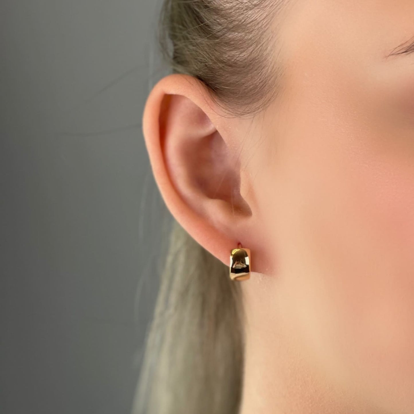 10mm Gold Huggie Thick Hoop Earrings