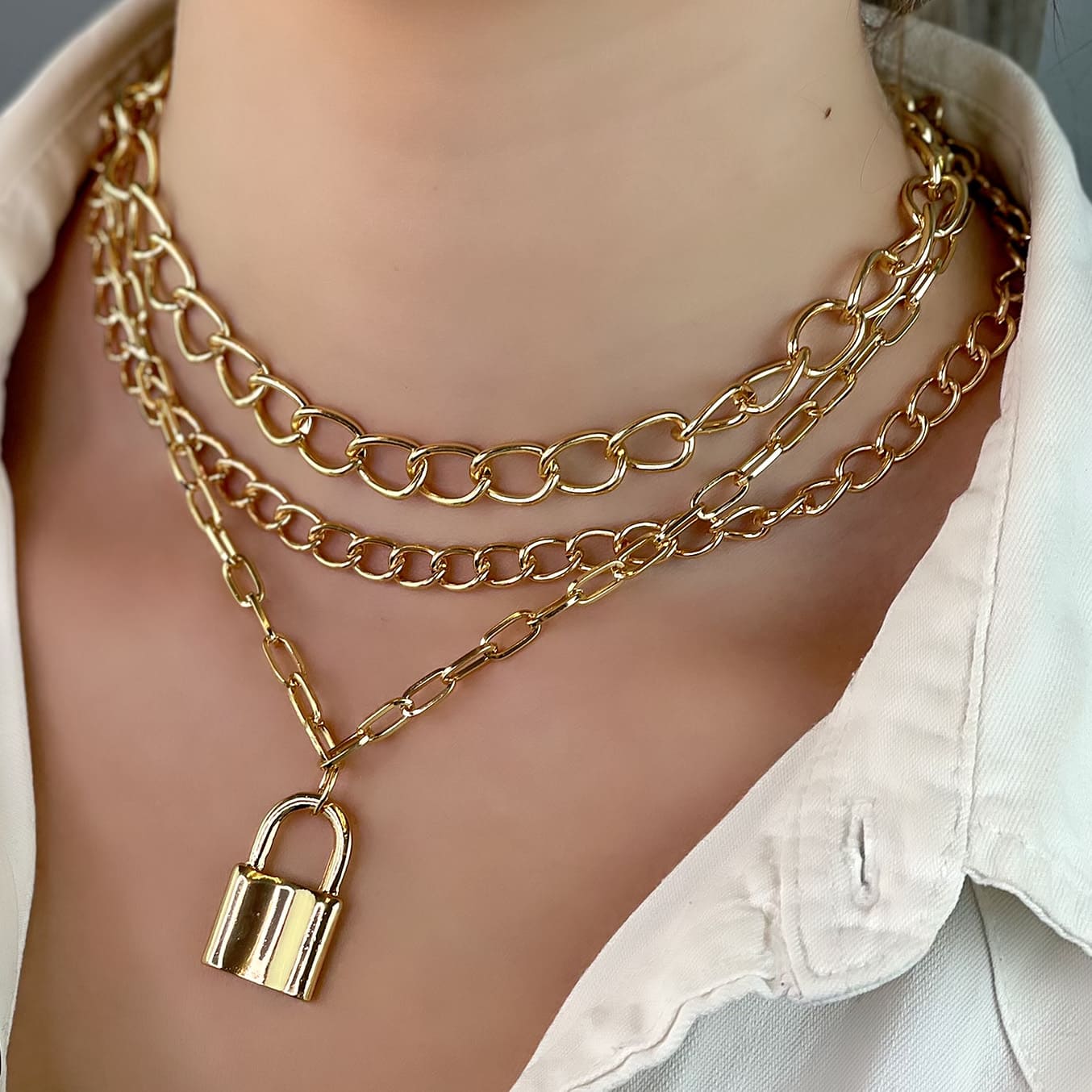 Hellen.V - Gold Chain Necklaces |  Lock Pendant |