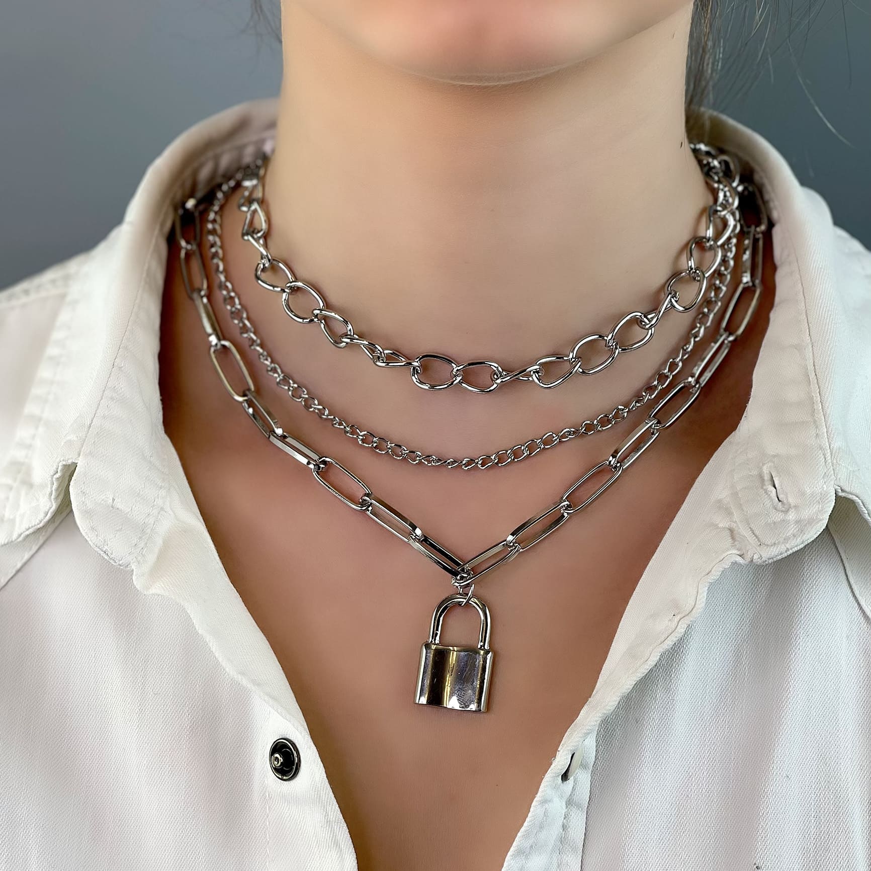Hellen.V - Silver Chain Necklace | Lock Pendant Chain