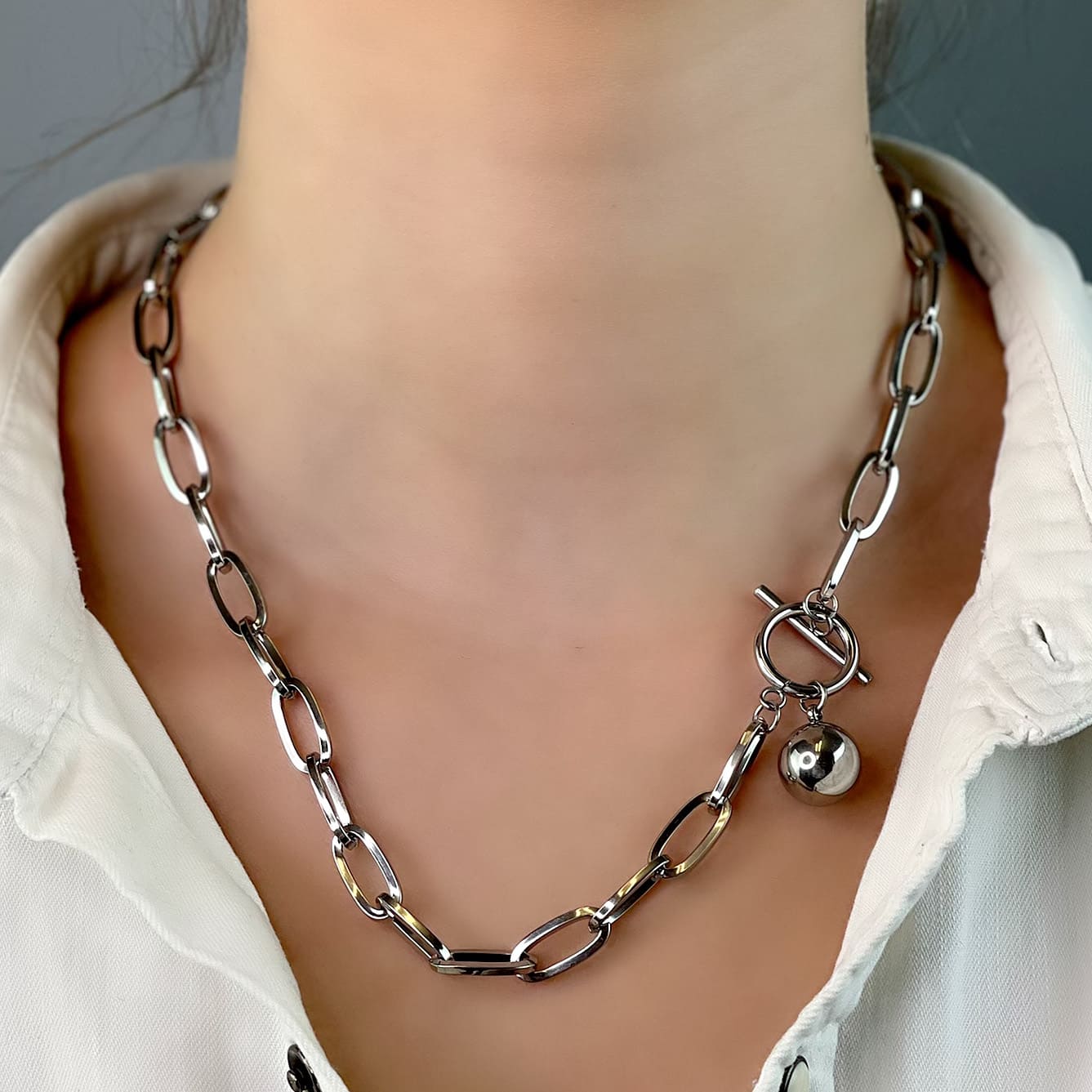 Hellen.V - Silver Chain Necklace | Ball Pendant | Chain Necklaces