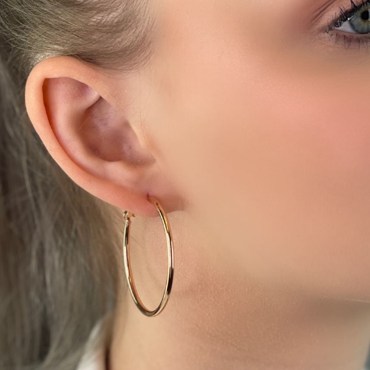 Hellen.V - Large Hoop Earrings | Gold Earring